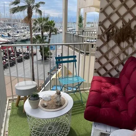 Les Voiles Du Port Au Cap Apartman *